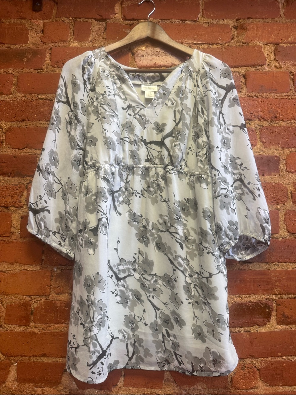 Motherhood Cream and Gray Floral V-Neck Empire Waist Tunic
